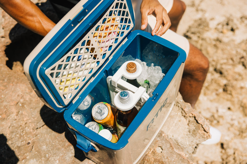 22 QT Ultra-Light Cooler #009BO