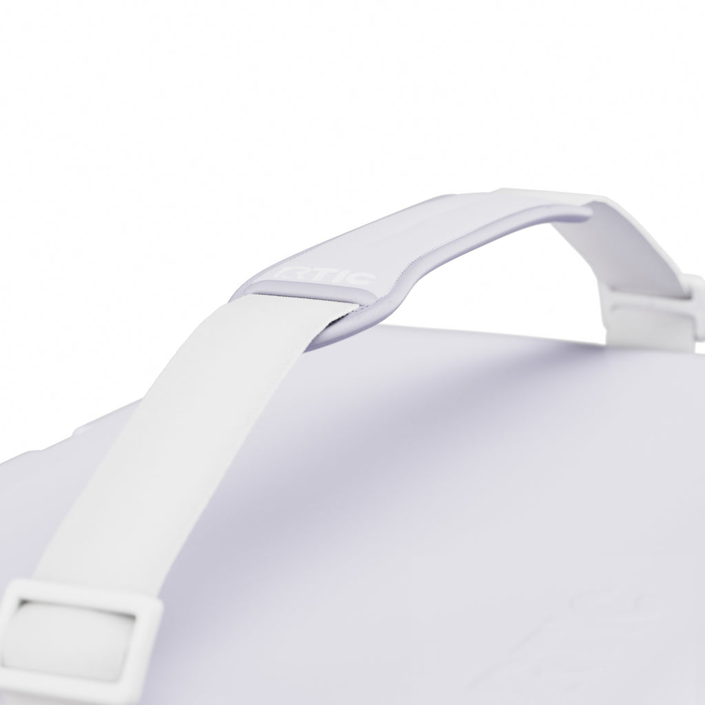 22 QT Ultra-Light Cooler #009BO