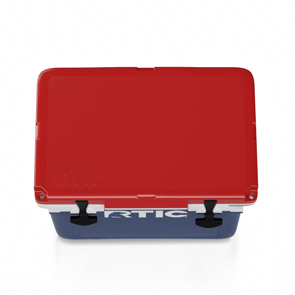 22 QT Ultra-Light Cooler #009BO