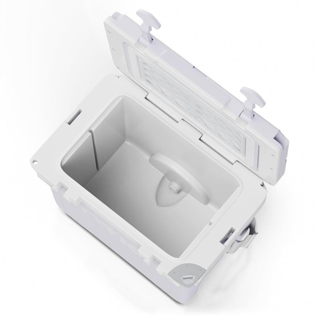 22 QT Ultra-Light Cooler #009BO