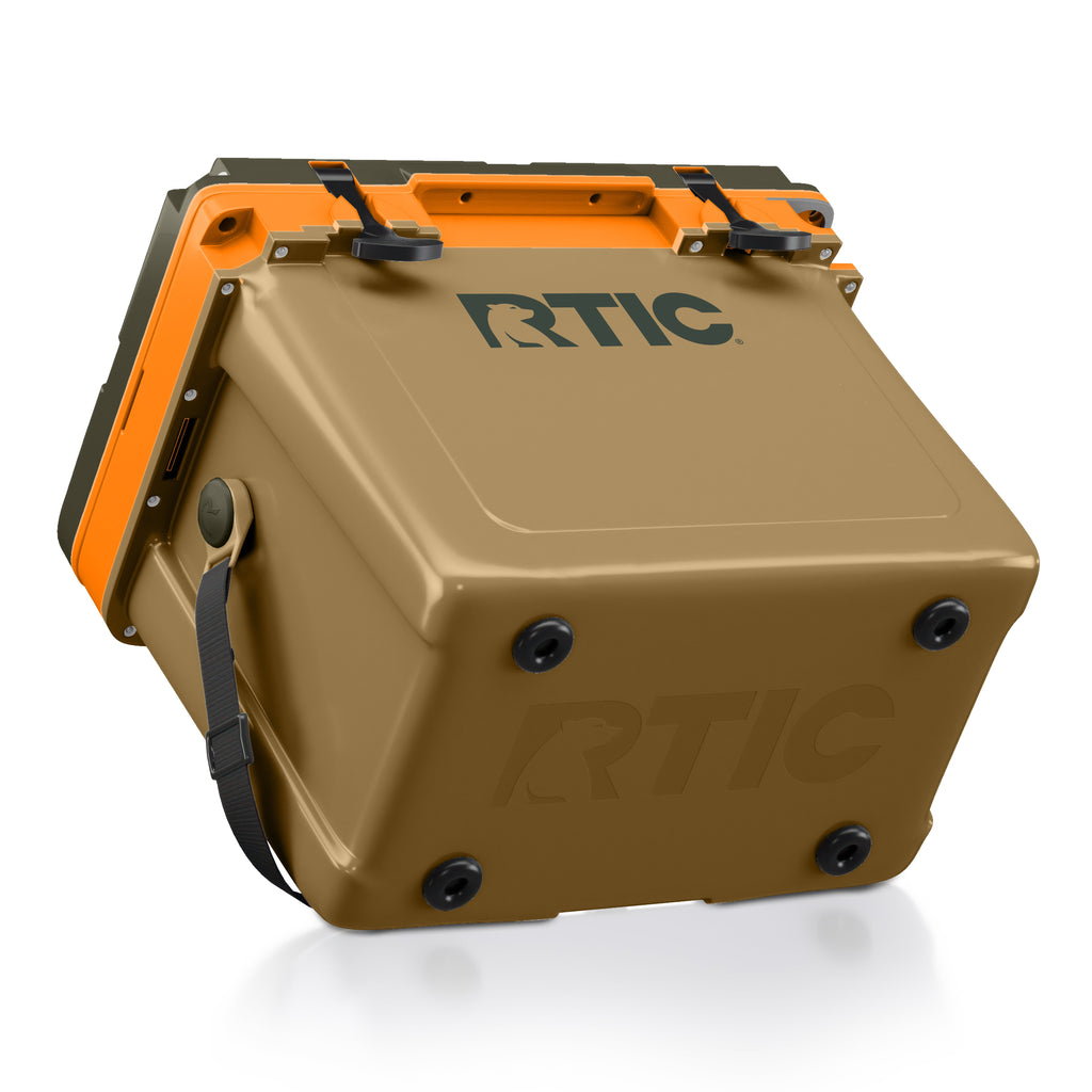 22 QT Ultra-Light Cooler #009BO