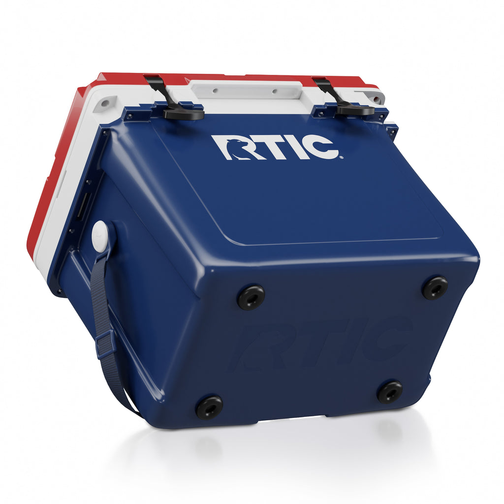 22 QT Ultra-Light Cooler #009BO