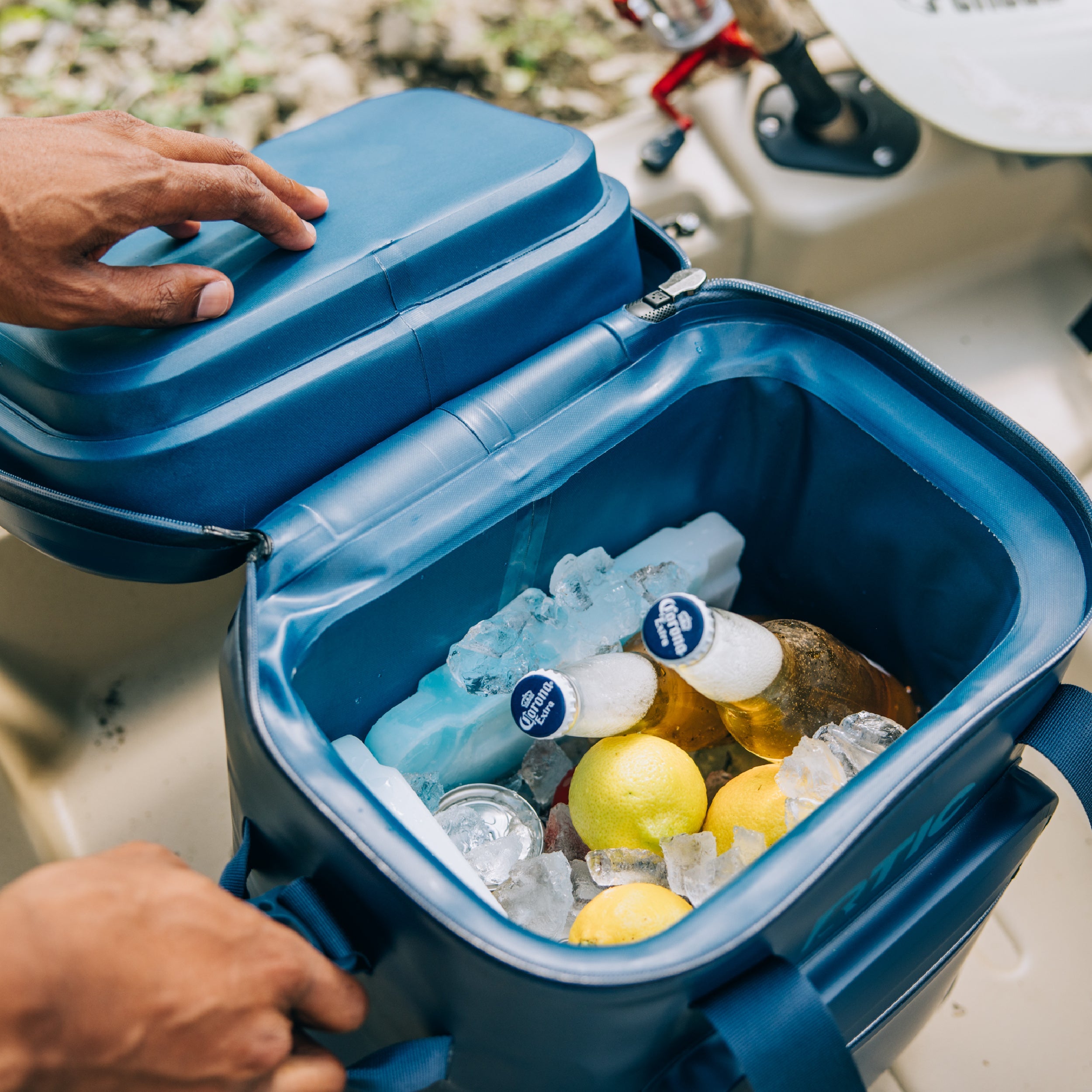 Ultra-Tough Soft Cooler Pro #001AO