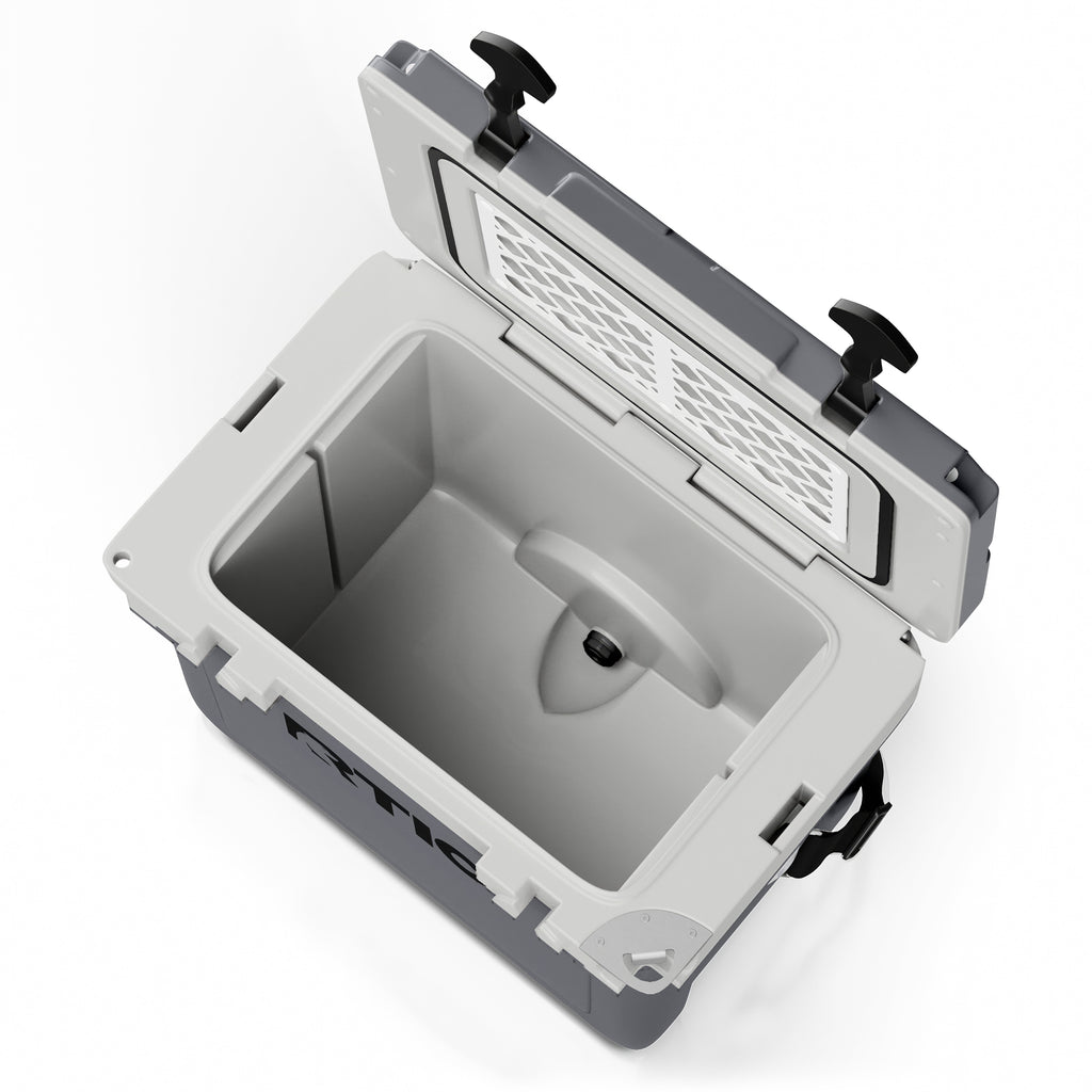 22 QT Ultra-Light Cooler #009BO